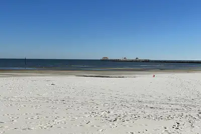 Image de Relaxing Beach Getaway Retreat- sleeps you to 12+