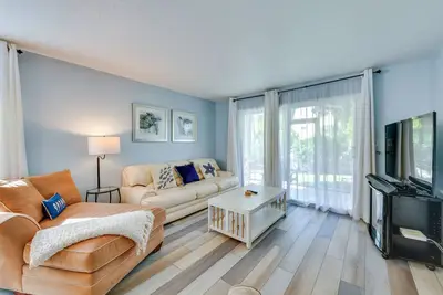 Image de Tropical Sarasota Condo < 1 Mile to Beach!