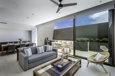 Image de Luxury Condo at Paraiso Mall & Cabo Marina l 8 Pax