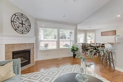 Image de Gorgeous Single Level, 2 King Beds & Walking Paths