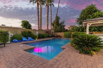 Image de Scottsdale Resort-Style Getaway| Pool, Spa & Fire Pit Haven