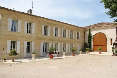 Image de Maison \"La demeure de Bayard\" pour 10 personnes Ă 7km de Saint Emilion