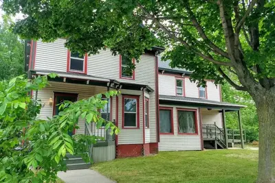 Image de White Mountains Riverfront Studio
