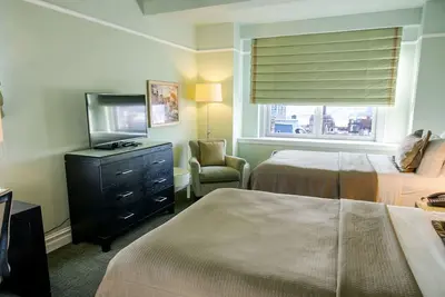 Image de 2-Bedroom Suite at a 4⭐️ Hotel
