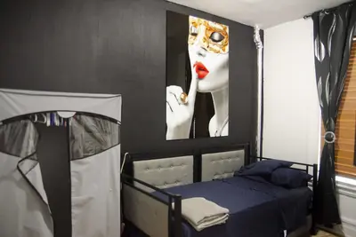 Image de Most Affordable, Comfortable and Convenient whole apartment in Manhattan!