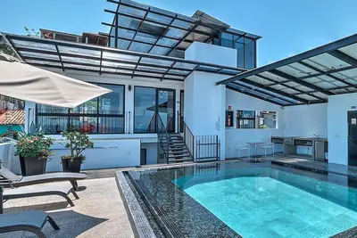Image de Penthouse Condo with Private Rooftop Terrace. Short walk to the Beach & Malecón.