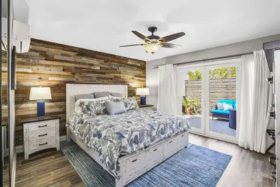 Image de SoCal’s Tropical Paradise with Hot Tub