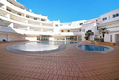 Image de Appartement Nautilus avec vue sur mer, piscine, Wi-Fi, A/C et jardin