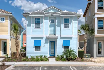 Image de Sky Blue Cottage with Private Pool near Disney with Margaritaville Resort &.