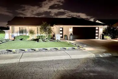 Image de Perfectly located in Scottsdale to All