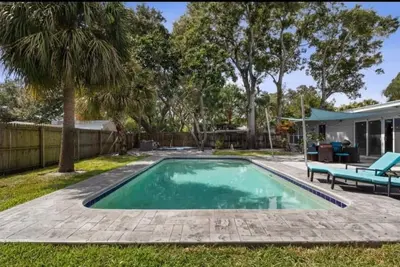 Image de Beach Oasis w/Heated Pool only 1. 5 miles to the top rated Beach in the Us!