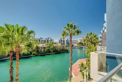 Image de 308 Juliette on the Waterfront Marina
