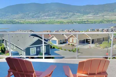 Image de The Osoyoos Lake Breeze Cottage #260