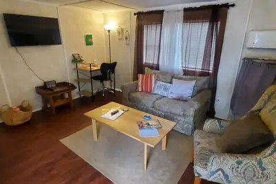 Image de Charming 2br\/1ba in the heart of town