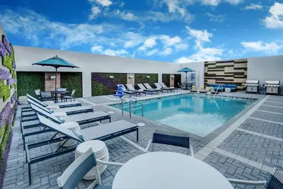 Image de Hotel-Style Stays for Families & Groups | Close to Miami Airport 2 Units | Kitch
