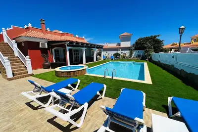 Image de Luxury Villa on Golf Resort