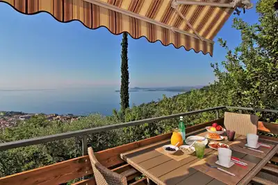 Image de Oriolo: with amazing lake view