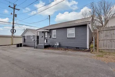 Image de Not So Tiny Home Historic Lenoir City