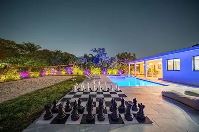 Image de Luxury Casa Bianca Heated Pool Volleyball Firepit