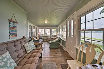 Image de Boat & Ski: Home on Edinboro Lake w/ Grill!