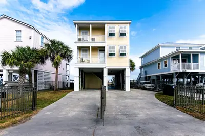 Image de Steel Waters – Luxury Deep-Water Retreat with Private Dock & Stunning Marsh Views