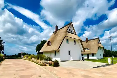 Image de House1 \"Heimathafen\" - Holiday home with sauna and fireplace