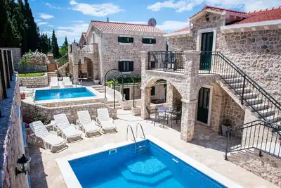 Image de Stone Houses, Complete Privacy, 7 Bedrooms, 2 Pools, Ideal Place For Holiday