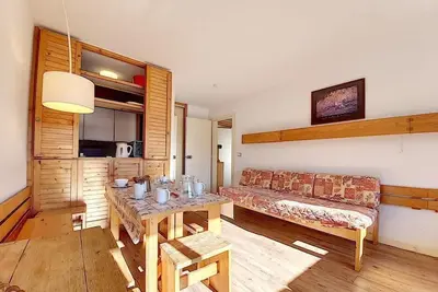 Image de À 100m des pistes de ski, 5ème étage, vue pistes de ski, balcon, télévision, casier à ski, 36m²