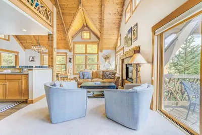 Image de Minutes to Keystone Base Area, Second Story Balcony w/ Mountain Views!