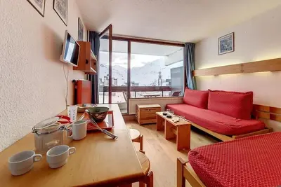 Image de À 100m des pistes de ski, 5ème étage, vue pistes de ski, balcon, télévision, casier à ski, 24m²