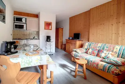 Image de À 100m des pistes de ski, 2ème étage, vue pistes de ski, balcon, télévision, 24m², Les Menuires