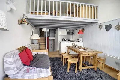 Image de Pied des pistes de ski, 12ème étage, balcon, télévision, casier à ski, 37m², Les Menuires