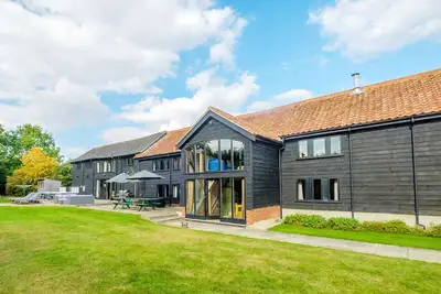 Image de Old Hall Barn - sleeps 14 guests in 7 bedrooms