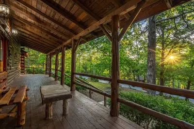 Image de Rustic Hideaway! ! Close to Branson Landing!