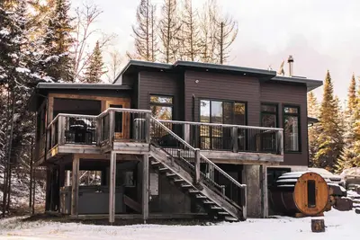 Image de Le Grand Duc | spa | sauna | bord Rivière Noire