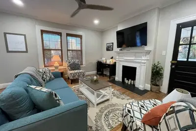 Image de Historic West End Hideaway, walk to downtown Ws