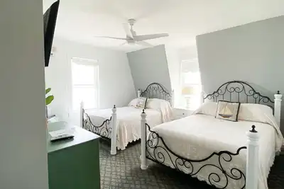 Image de By the Sea Guests Bed and Breakfast and Suites - Room 203