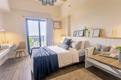 Image de Astonishing Home Office Balcony Cebu Cbd Furnished