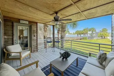 Image de Needle Rush Point G14 | Walk to FloraBama | 2 Pools | Boat Slips | My Beach Getaways