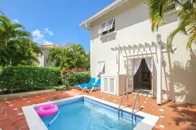 Image de Large Townhouse with Plunge Pool, 3 mins from Beach - Turtle View 2 by Bsl Rentals