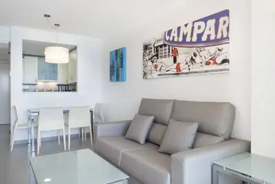 Image de Première ligne / Wifi / Spa / Vues mer / Piscine chauffée / Mascotte