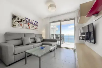 Image de Première ligne / Wifi / Spa / Vues mer / Piscine chauffée / Animaux domestiques