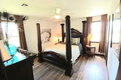 Image de Guesthouse w\/ Farm Fresh Food Options!
