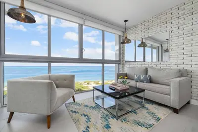 Image de Sail Away, explore and dream, Ocean View condo