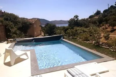 Image de Appuyez Sur Pause Piscine, Vue Mer et Plage Ă pied