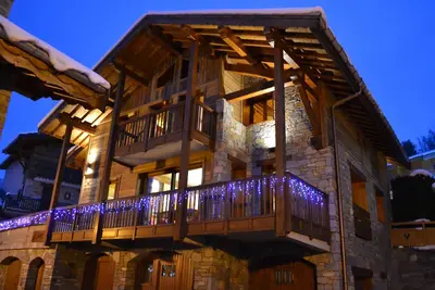 Image de Chalet Versoye - self-catered chalet, ensuite rooms, jacuzzi, boot warmers