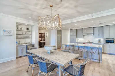 Image de The Georgetown 403 - Penthouse, Bikes, Pools, in Rosemary Beach