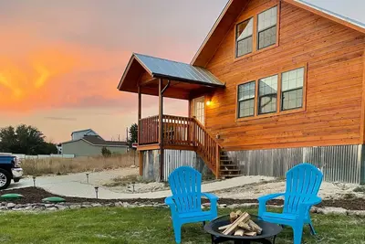 Image de The Lonesome Dove Lake Cabin