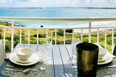 Image de Deluxe Beachfront 180° Oceanview Right On The Beach Pool Pkg Premium Services***