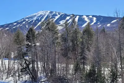 Image de Snowbrook: Ski in/out access with pool, hot-tub, and sauna for après ski!